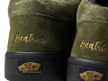 FA23_Skate_ZahbaMid_VN000CBSDOL_BeatriceDomand_DkOlv_Detail-4