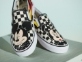 HO18_Classics_Mickey_Elevated_VN0A38F7UJ4_Macro
