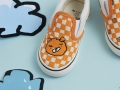 https-_hypebeast.com_image_2019_04_kakao-friends-hyunye-vans-collection-12