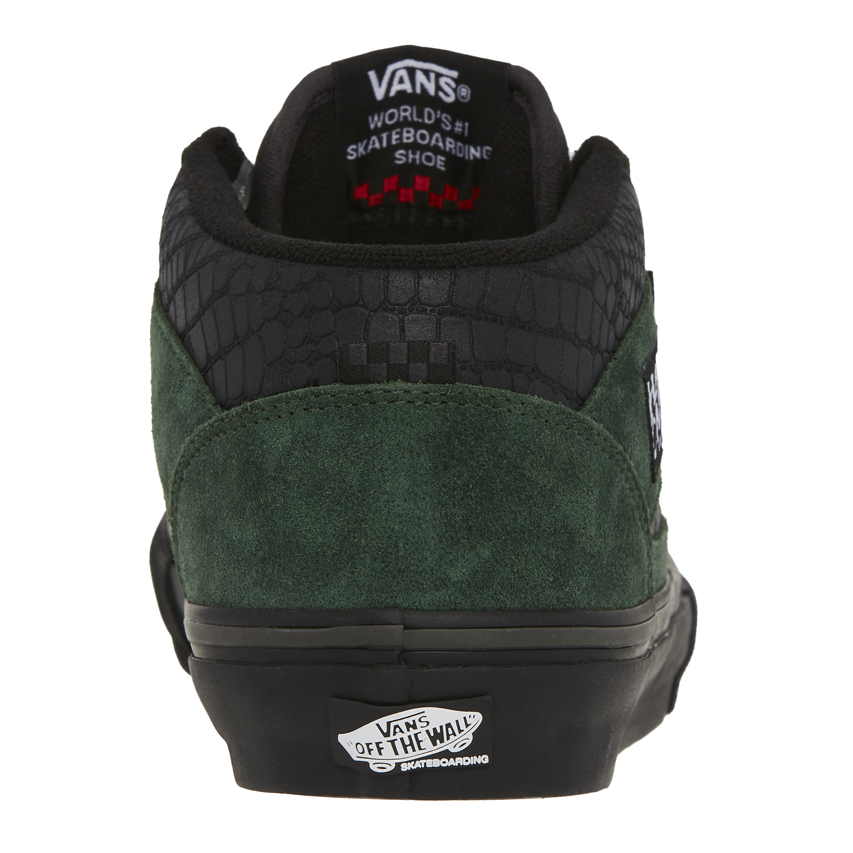 FA22_Skate_HalfCab_Labor_Green_Back_9589
