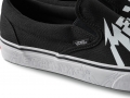 SP18_Metallica_ClassicSlipOn_BlackTrueWhite_Macro1