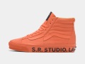 OTW-BY-VANS-X-SR-STUDIO-LA-CA-Clash-the-Wall-orange1