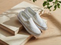 SP20_Classics_VN0A4TZUWVV_SlipOn_Overply_BlancdeblancWht_ElvPair