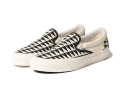 vans-vault-pilgrim-10-year-anniversary-og-slip-on-lx_1_800x