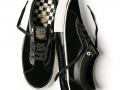 RASSVET_VANS_SkateBold_Blk_Pair_52a58ed1-fdbf-484a-a5b0-9408ebd0292a