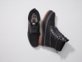 HO22_VANS_TIMBERLAND_BLACK_BOOT_OVER_06