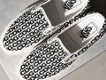 https-__hypebeast.com_image_2022_09_cdg-vans-collab-og-classic-slip-on-release-info-005