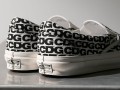 https-__hypebeast.com_image_2022_09_cdg-vans-collab-og-classic-slip-on-release-info-007