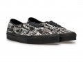 https-_hypebeast.com_image_2019_04_comme-des-garcons-cdg-vans-release-information-03