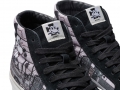 FA18_Vault_Mickey_VN0A38FYRNN_OGSK8-HILX_MRCARTOON_Macro1
