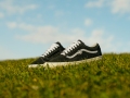 BlackHorizontal
