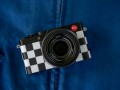 https-_hypebeast.com_image_2021_11_vaultbyvans-raybarbee-teaser-2