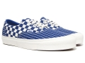 sta-x-vans-vault-authentic-blue-3_34177355514_o_grande